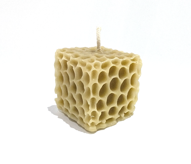 Square Comb (Approx 94 g)